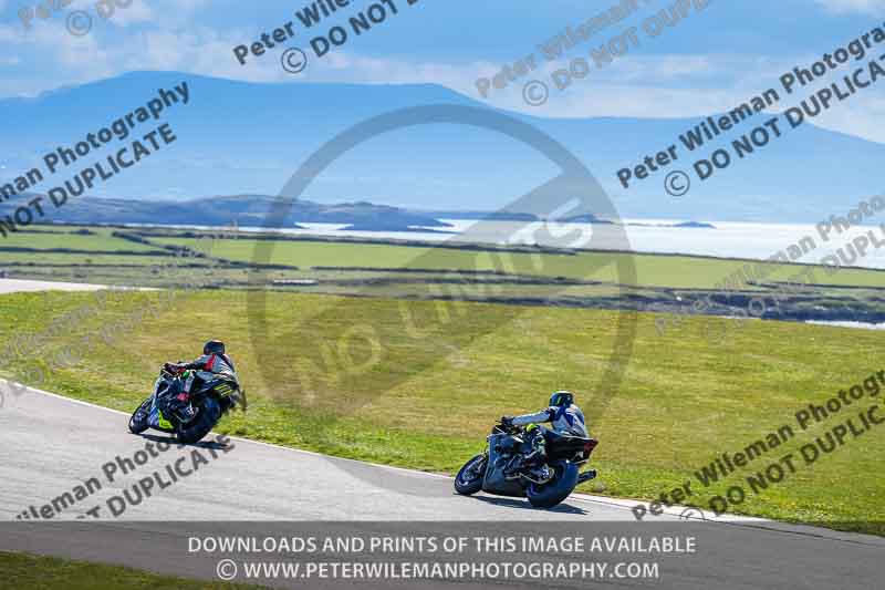 anglesey no limits trackday;anglesey photographs;anglesey trackday photographs;enduro digital images;event digital images;eventdigitalimages;no limits trackdays;peter wileman photography;racing digital images;trac mon;trackday digital images;trackday photos;ty croes
